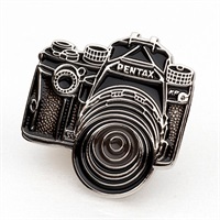 ピンバッジ PENTAX KP